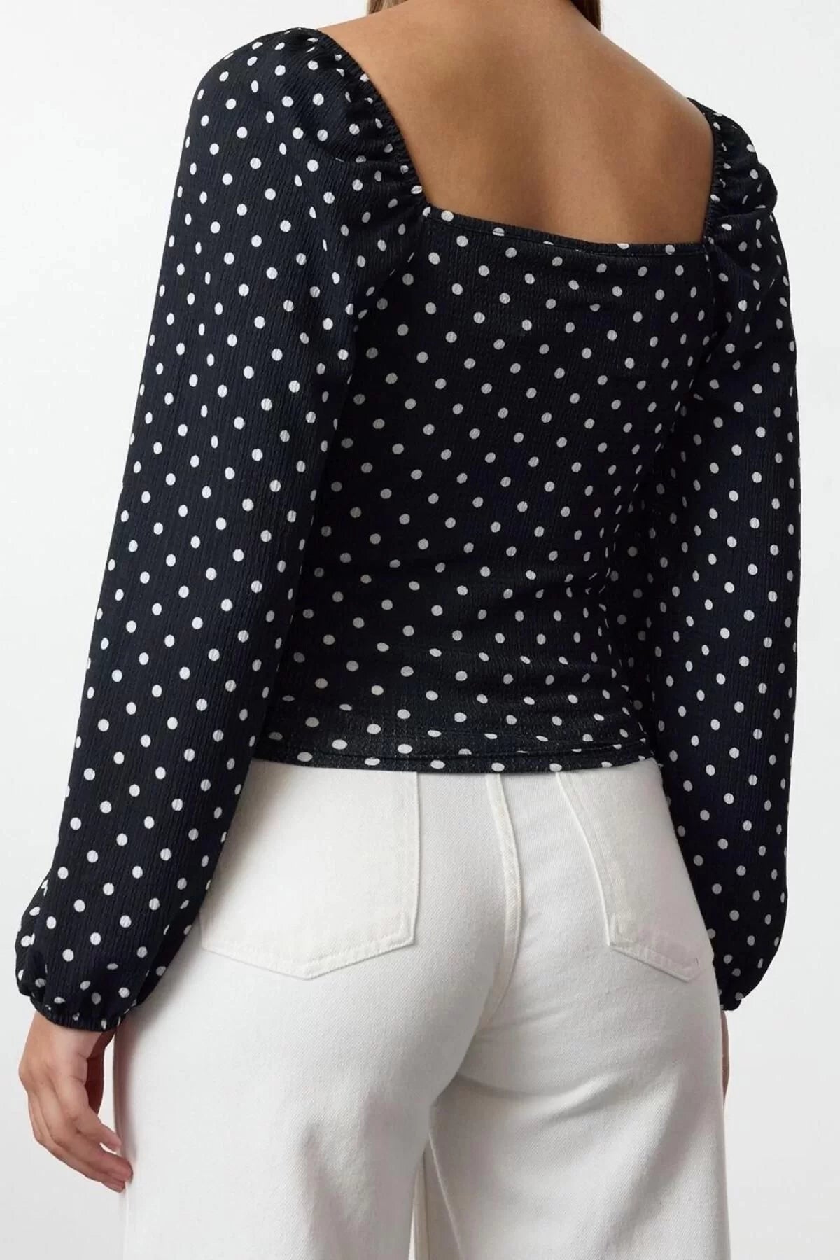 Women's Crop Balloon Sleeve Regular Pattern Knitted Polka Dot Fitted Body-Sit Crepe Textured Blouse