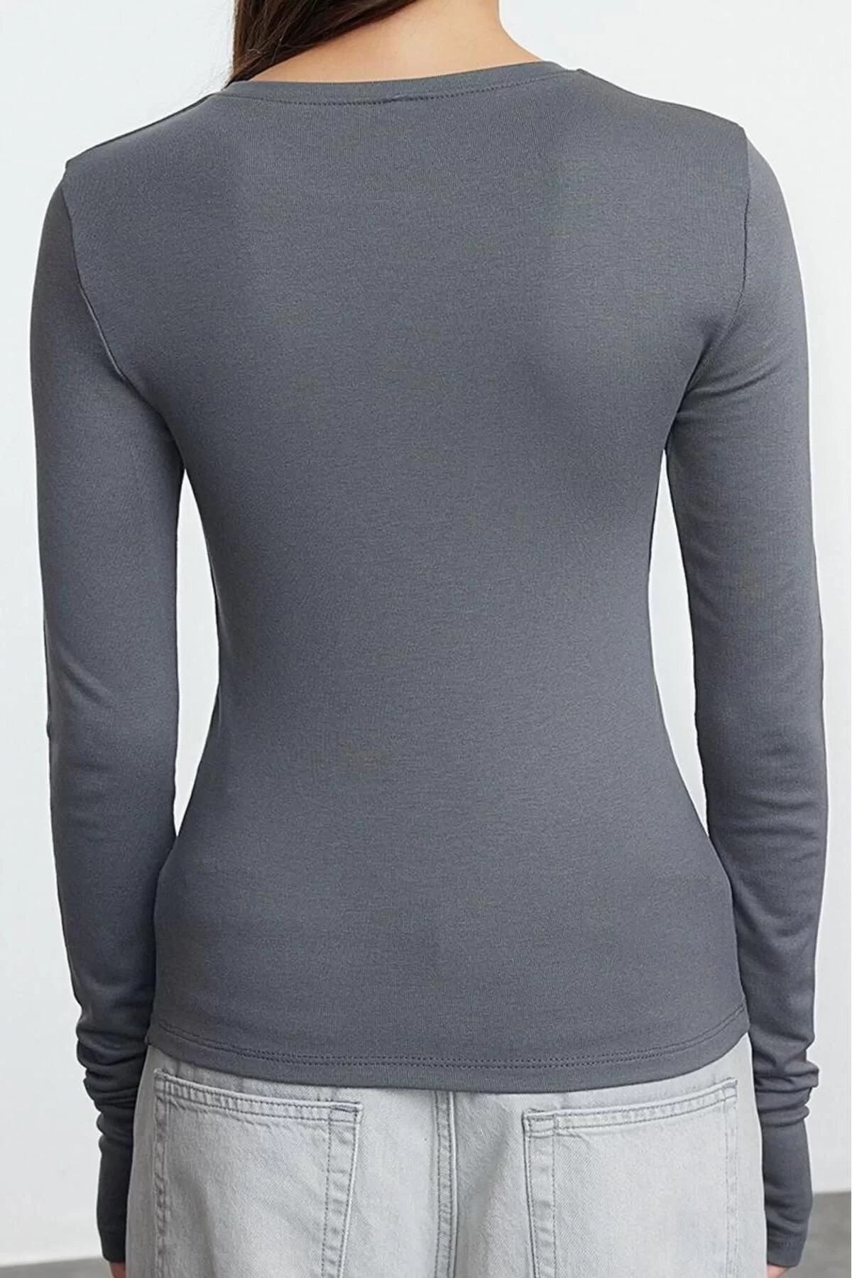 Women's Regular Crew Neck Slim Pattern Knitted Viscose Soft Fabric Finger-Paced Flexible Blouse