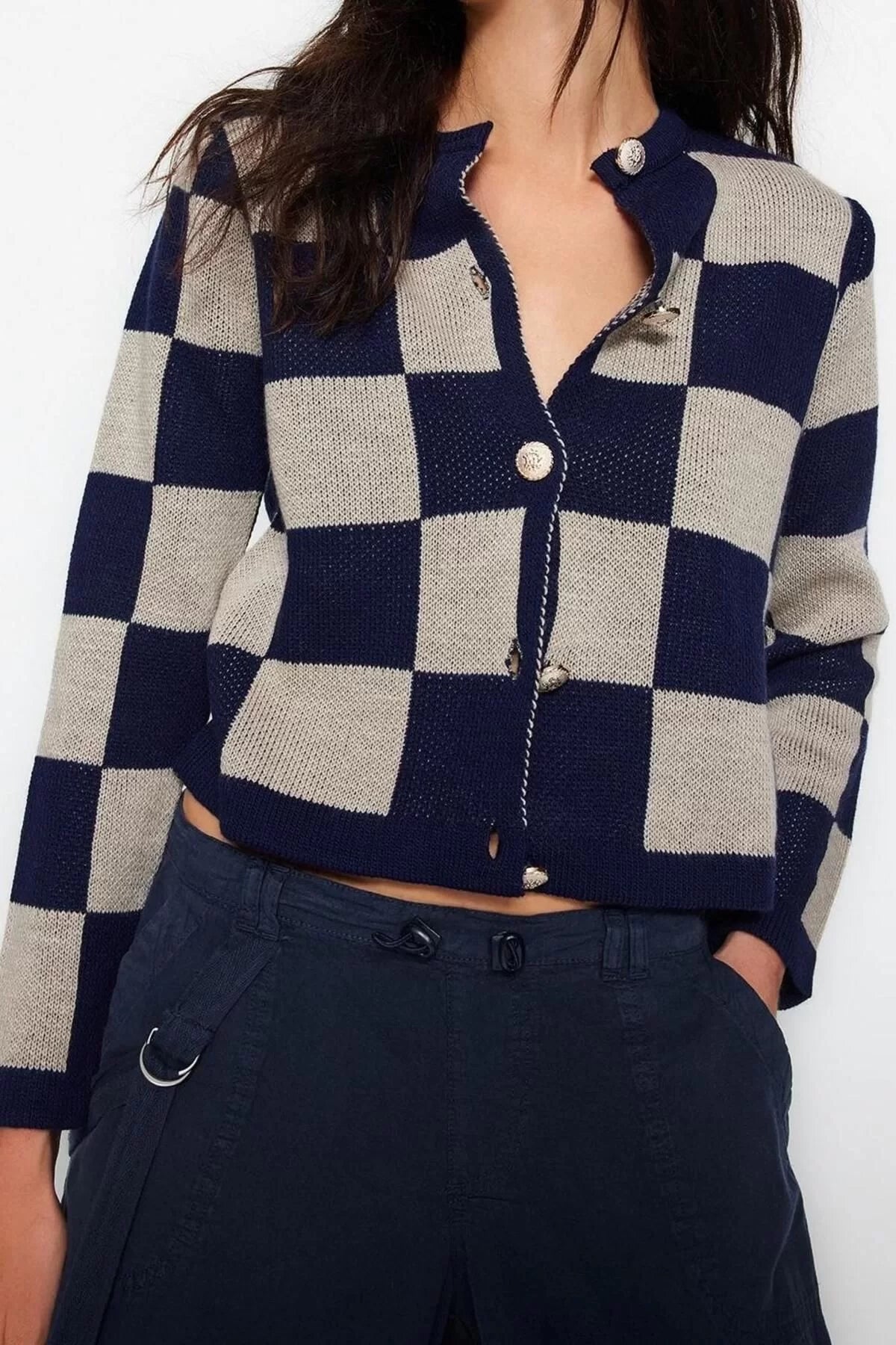 Women Fashion Stylish Regular Crew Neck Regular Plaid Checked Jacket Look Knitwear Cardigan