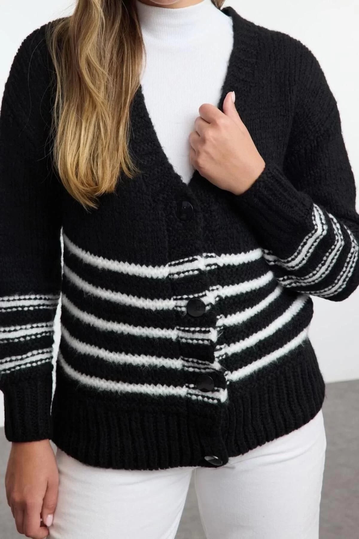 Women Fashion Stylish Regular V Neck Regular Soft Texture Striped Knitwear Cardigan