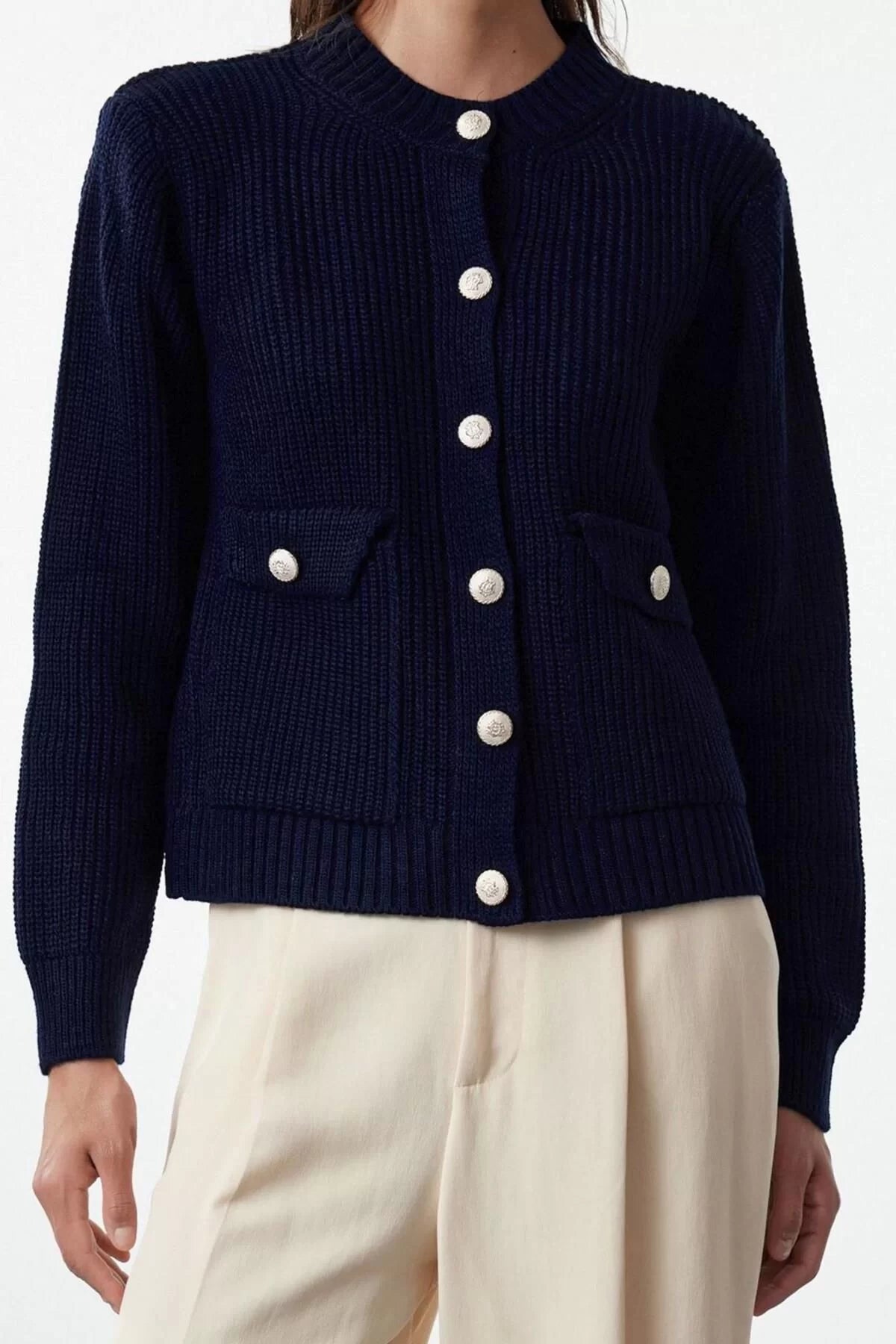 Women Fashion Stylish Regular Crew Neck Regular Jacket Look Knitwear Cardigan