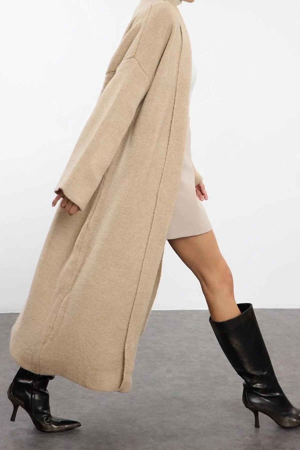 Women Fashion Stylish Maxi Shawl Collar Regular Soft Texture Thick Basic Coat Look Knitwear Cardigan