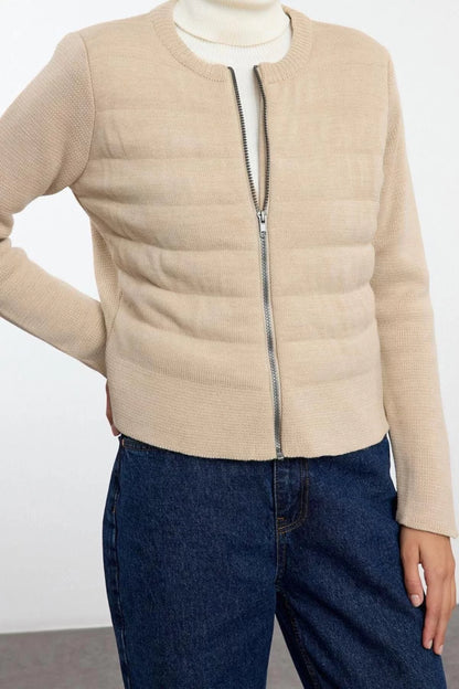 Women Fashion Stylish Regular Crew Neck Regular Zipper Coat Look Knitwear Cardigan