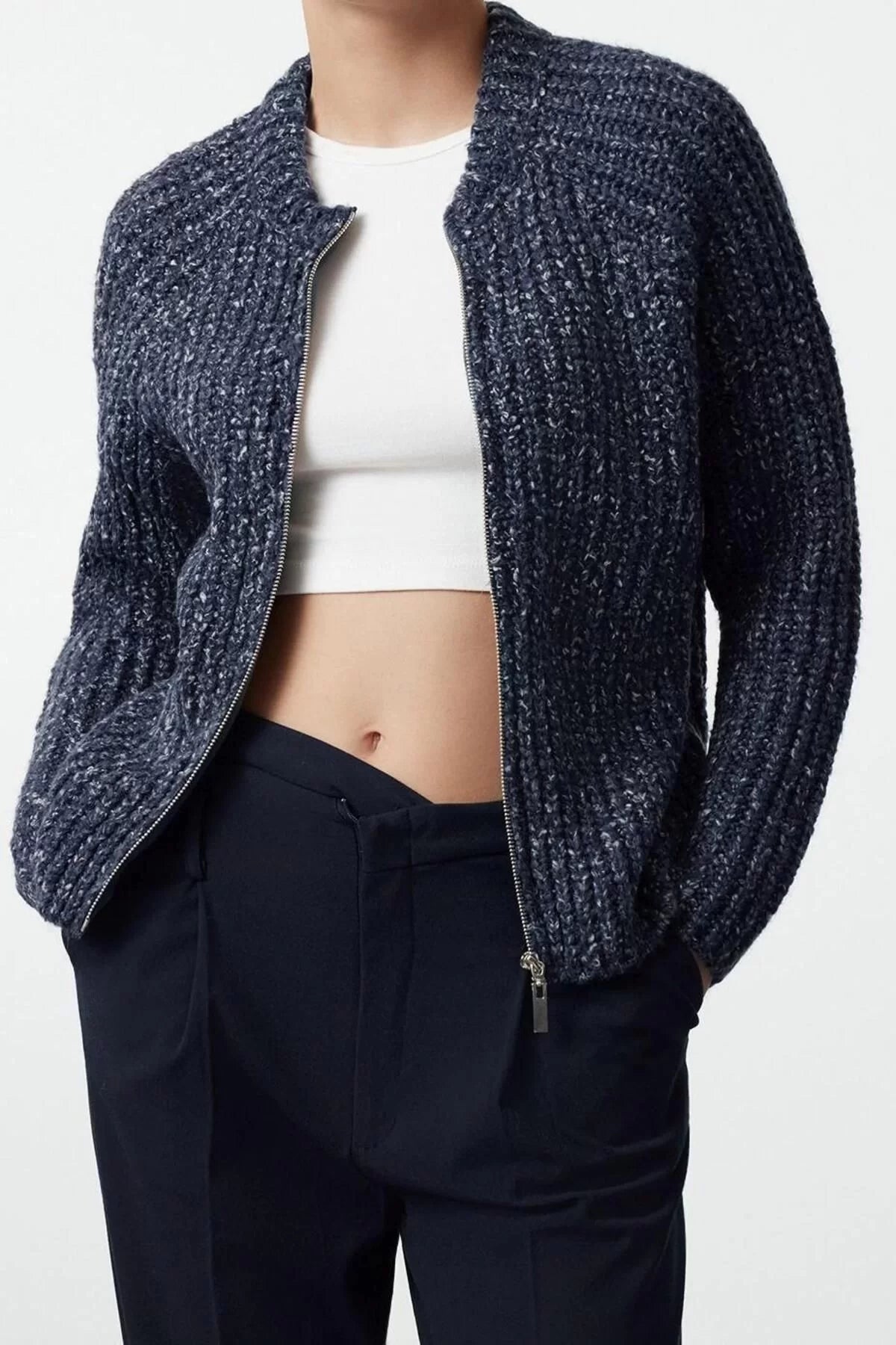 Women Fashion Stylish Regular Crew Neck Regular Gradient Zippered Knitwear Cardigan