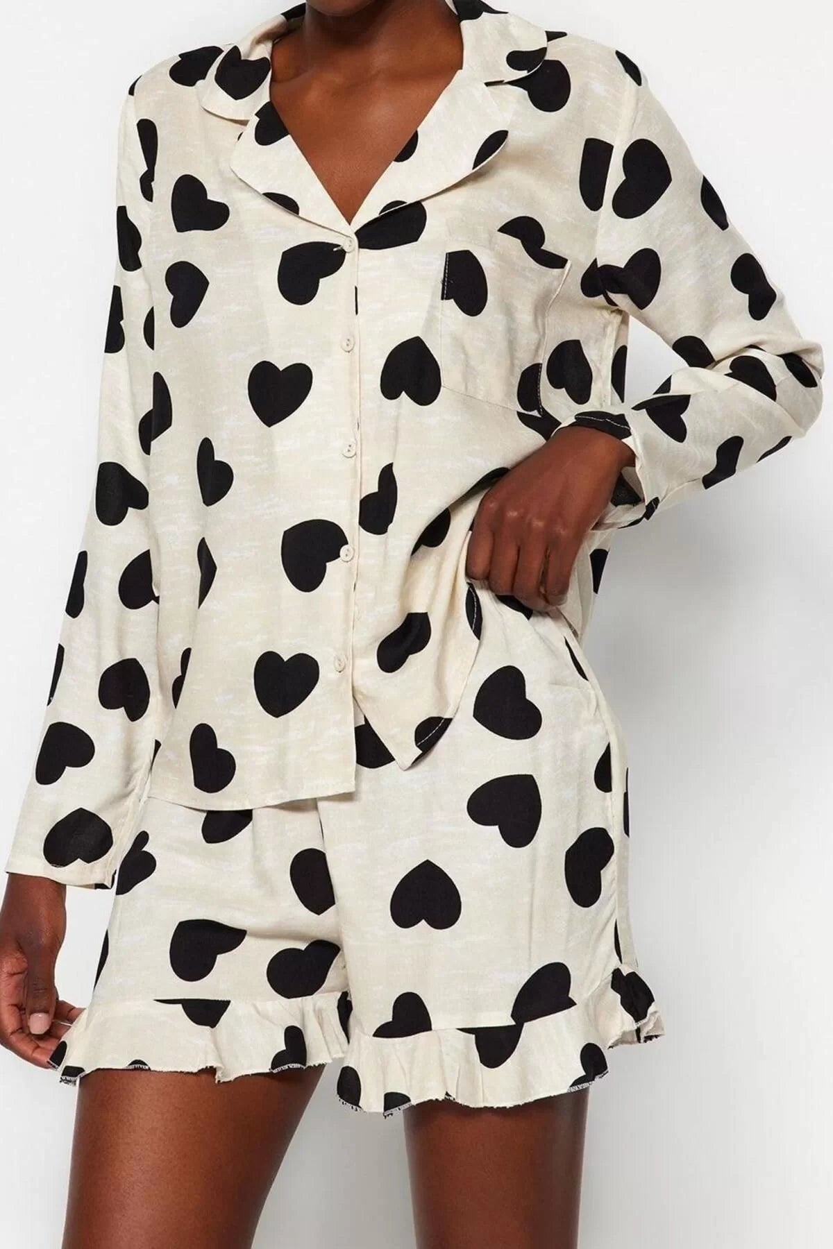 Women's Viscose Shirt Collar Long Sleeve Heart Patterned Viscose Shirt-Shorts Woven Pajama Set