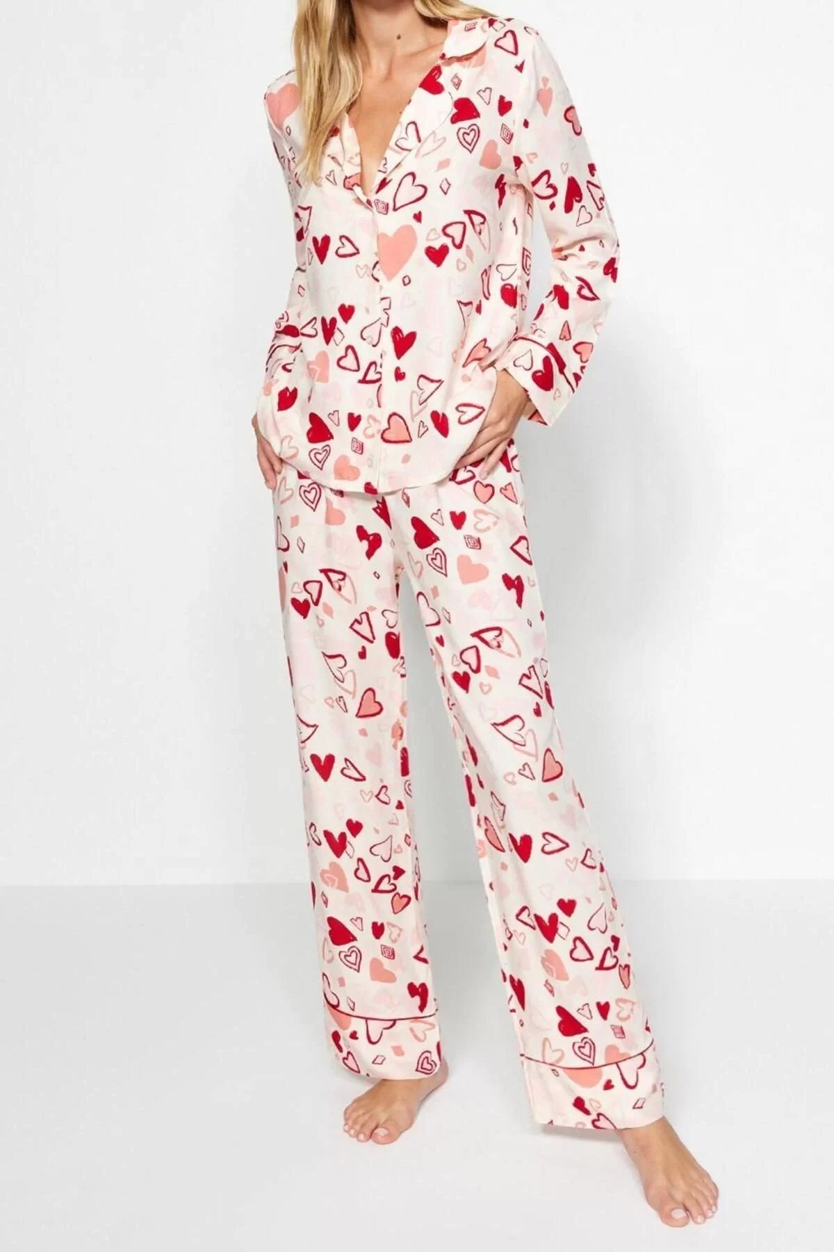 Women's Viscose Shirt Collar Long Sleeve Heart-shaped Piping Detailed Viscose Shirt-Pants Woven Pajama Set