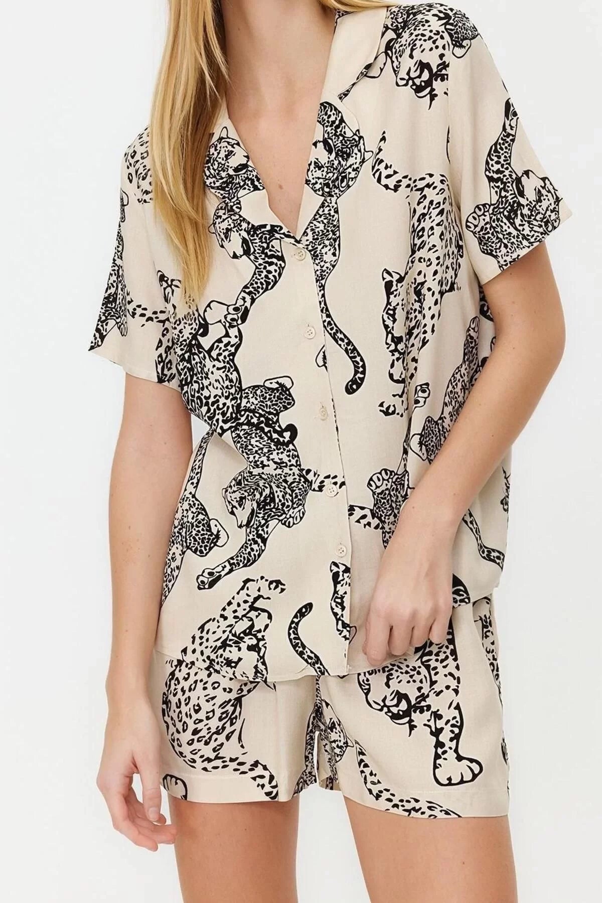 Women's Viscose Shirt Collar Short Sleeve Animal Patterned Viscose Woven Pajama Set