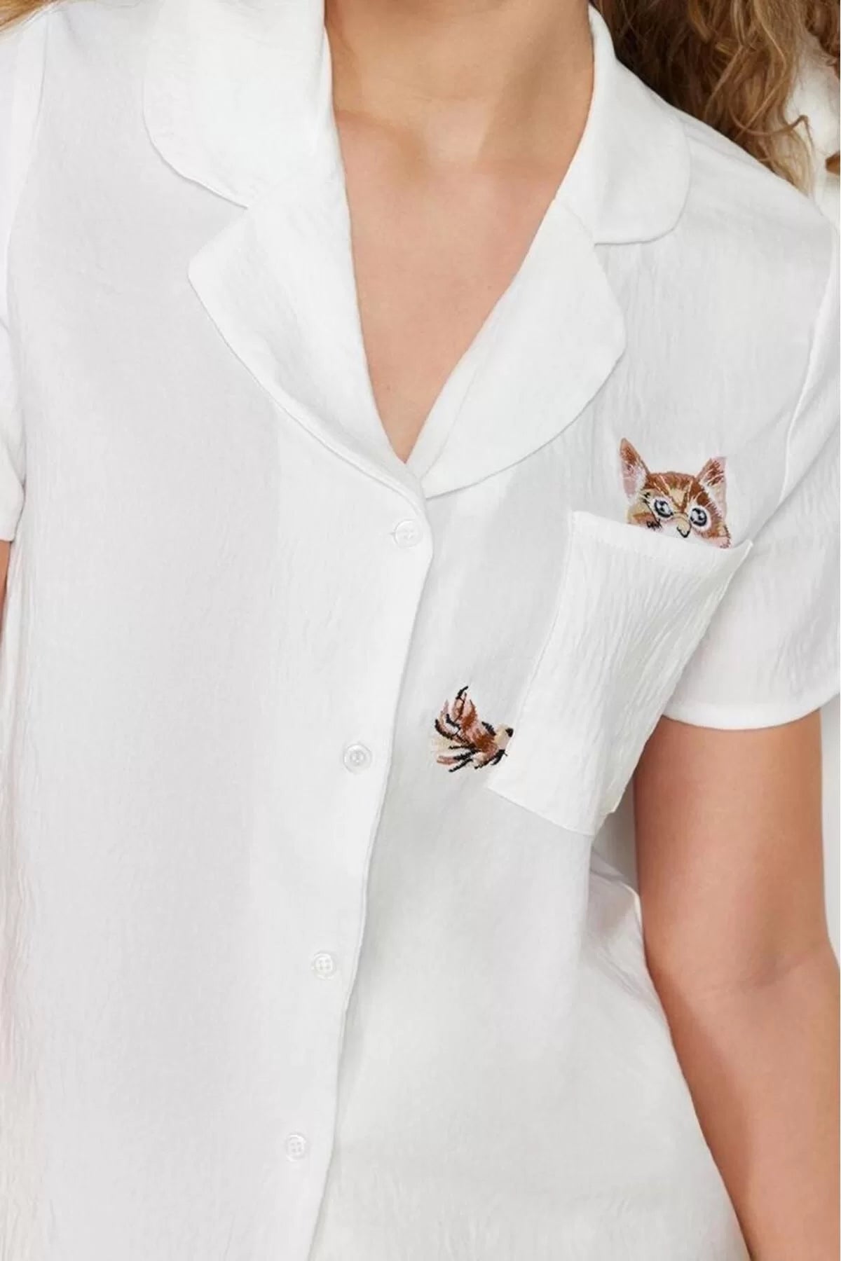 Women's Viscose Shirt Collar Short Sleeve White Cat Embroidered Viscose Woven Pajama Set