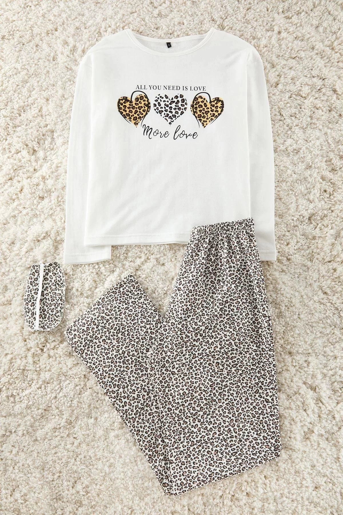 Women's Long Sleeve Cotton Leopard Patterned Heart Shaped Inner Polar Fleece Sleep Band Pajama Set