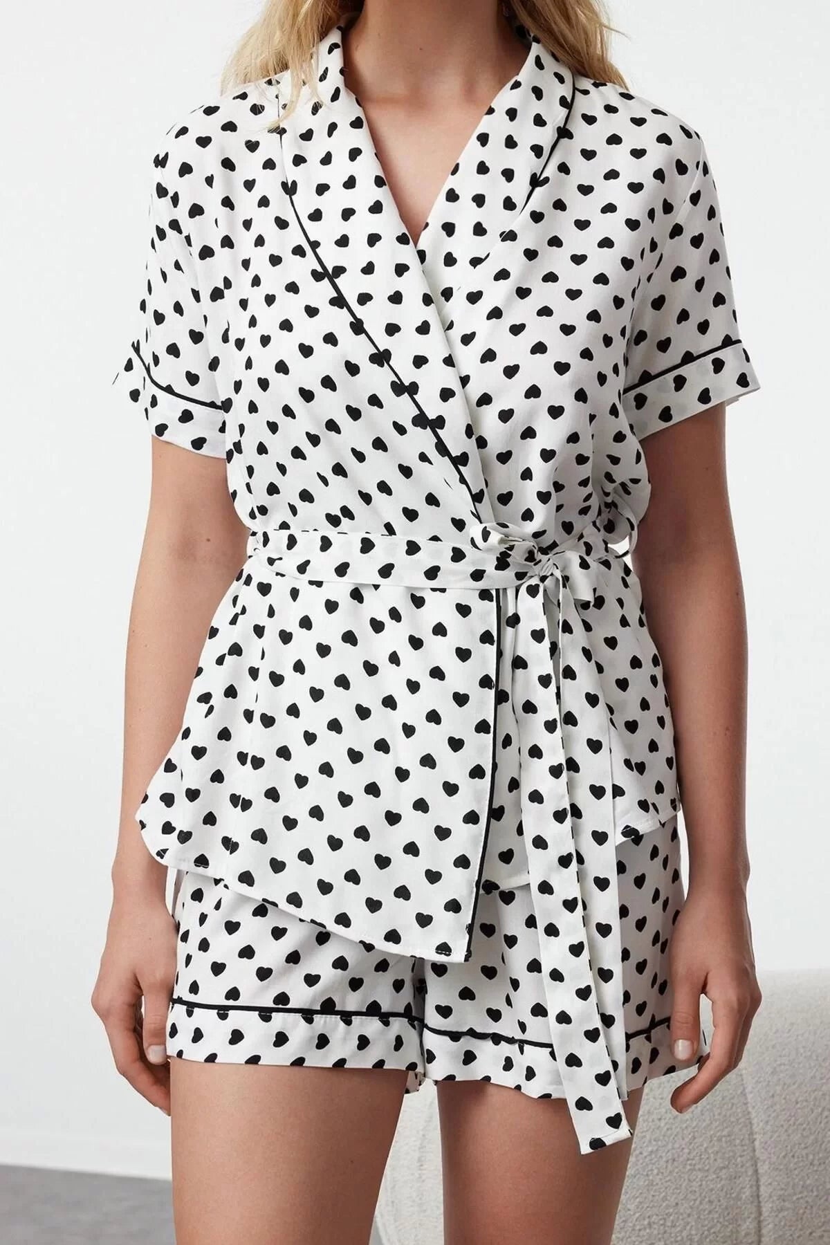 Women's Fashion Shirt Collar Tube Leg Short Sleeve Belted Heart Patterned Viscose Woven Pajama Set