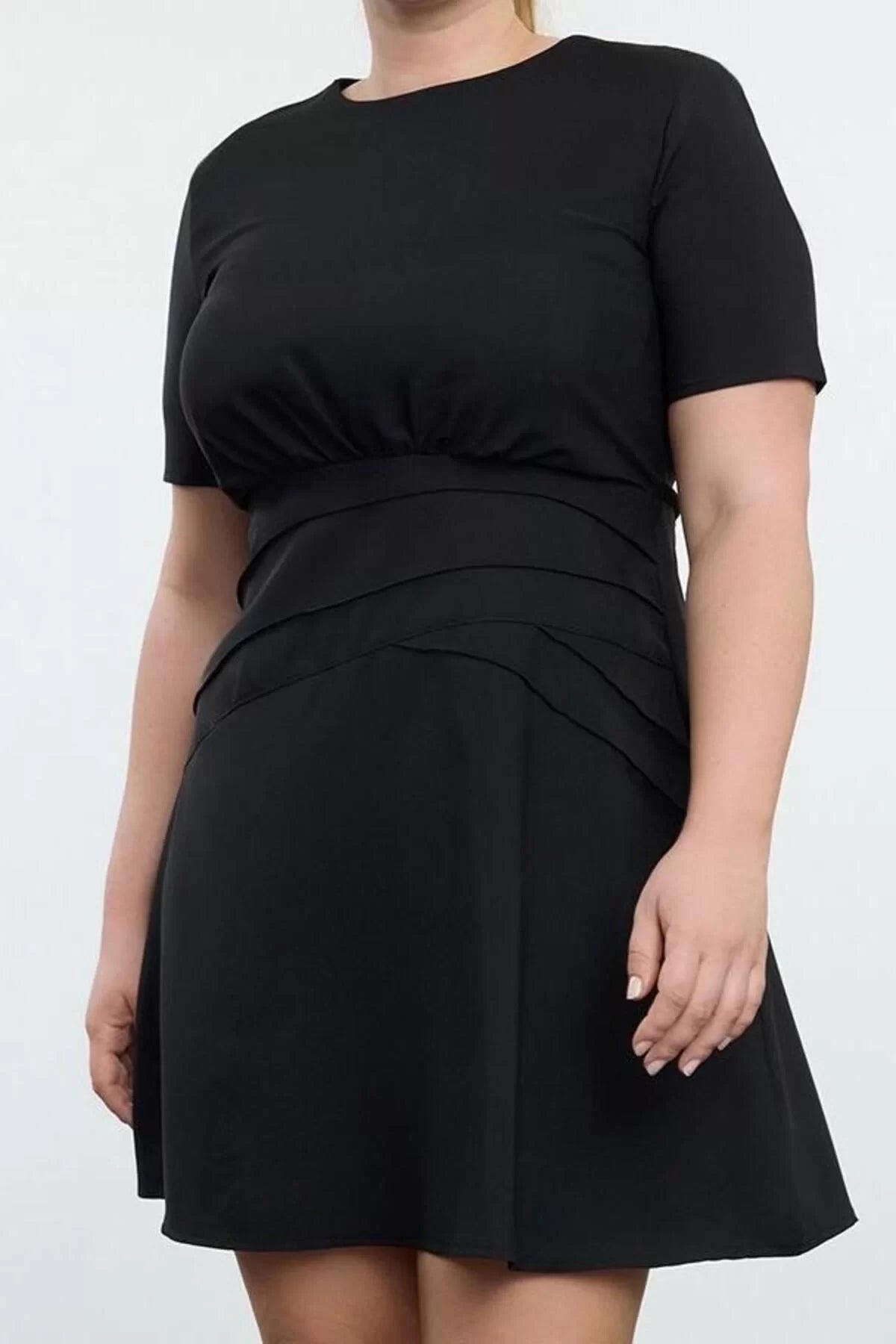 Women's Plus Size Mini Length Relaxed Short Sleeve Thin Padded Draped Zippered A-Form Woven Dress