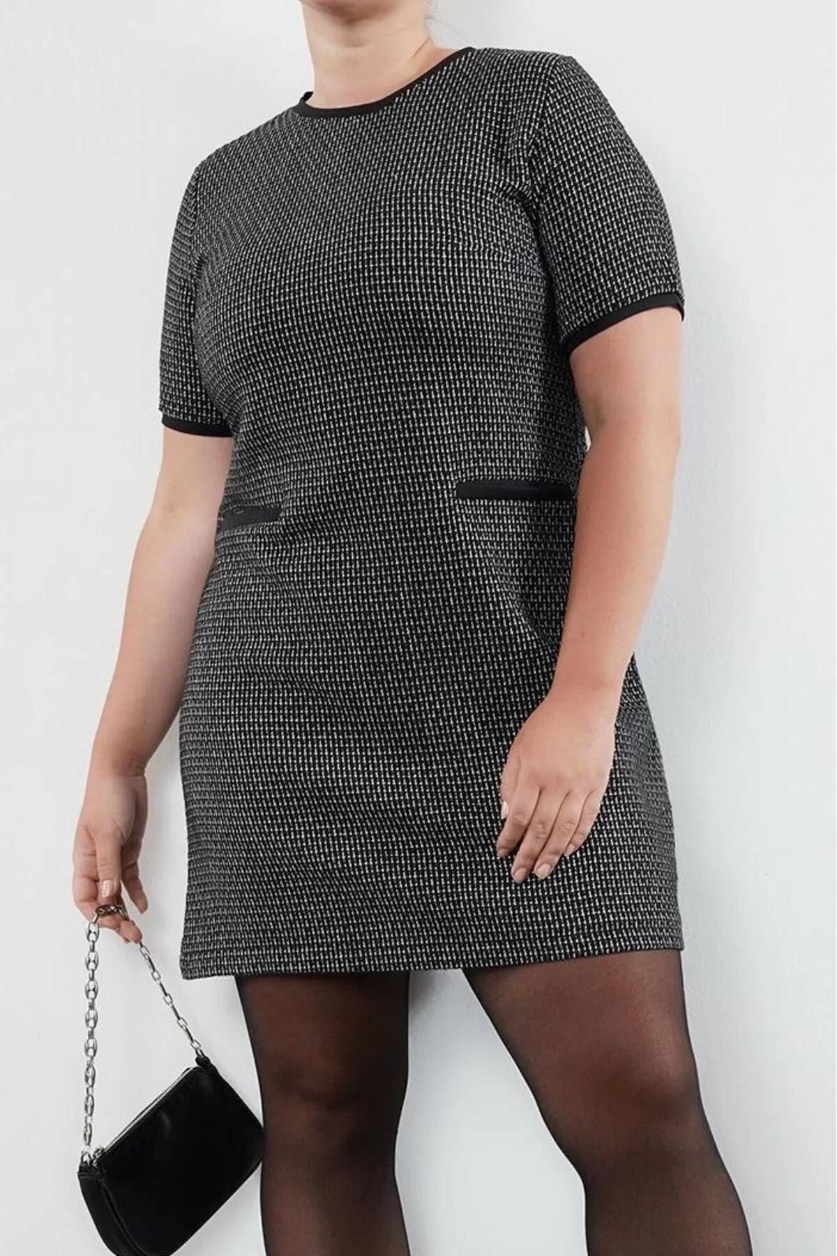 Women Fashion Stylish Plus Size Midi Length Crew Neck Relaxed Tweed Plaid Zippered Chic Woven Dress