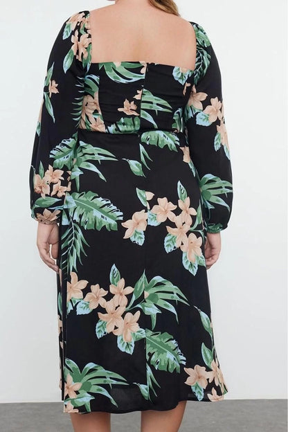 Women Fashion Stylish Plus Size Midi Length Square Neck Fitted Floral Woven Plus Size Dress