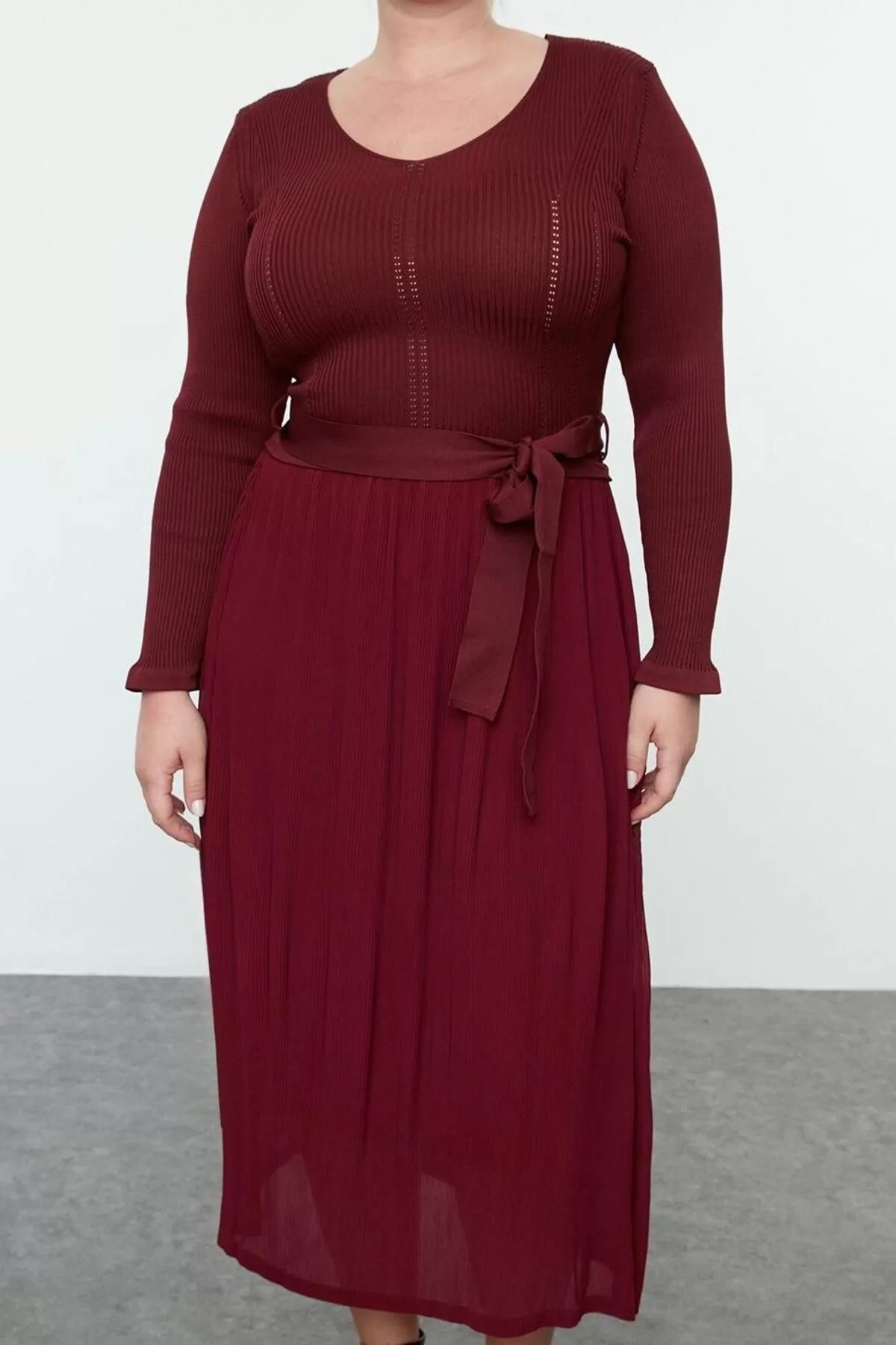 Women Fashion Stylish Plus Size Midi Length V Neck Fitted Skirt Pleated Woven Mix Knitwear Dress