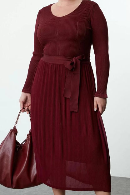 Women Fashion Stylish Plus Size Midi Length V Neck Fitted Skirt Pleated Woven Mix Knitwear Dress