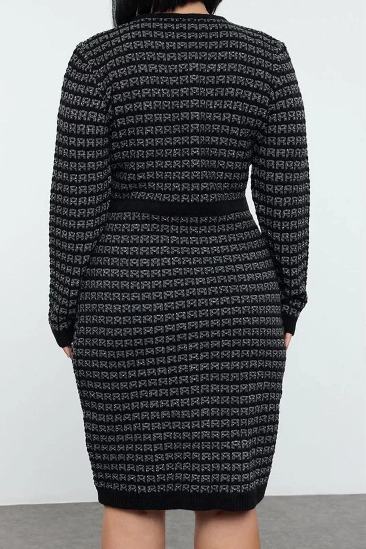 Women Fashion Stylish Plus Size Mini Length Crew Neck Fitted Patterned Buttoned Knit Dress