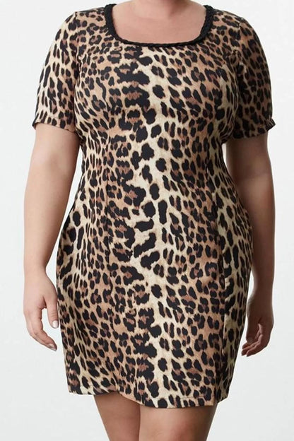 Women Fashion Stylish Plus Size Mini Length Crew Neck Fitted Leopard Patterned Woven Plus Size Dress