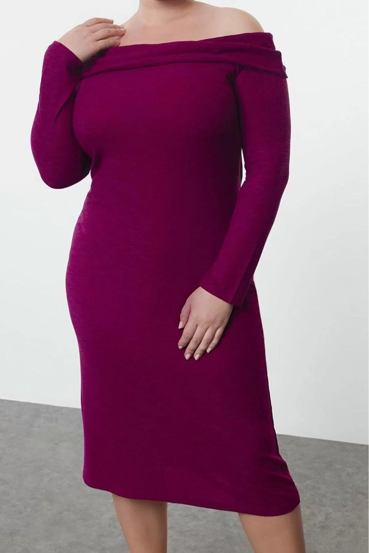 Women Fashion Stylish Plus Size Midi Length Carmen Collar Slim Foam Knit Plus Size Dress