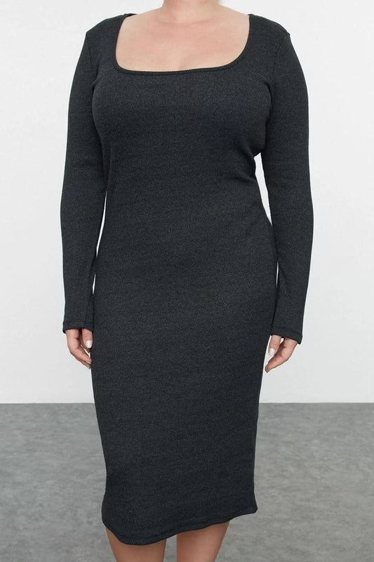 Women Fashion Stylish Plus Size Midi Length Crew Neck Fitted Camisole Knitted Plus Size Dress