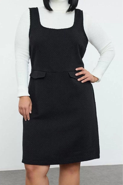 Women's Plus Size Mini Length Relaxed Tweed Textured Strappy Vest Pocket Woven Plus Size Dress