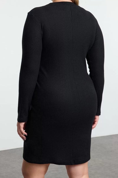 Women's Plus Size Mini Length Crew Neck Fitted Body-Smoothing Ribbed Winter Knitted Plus Size Dress