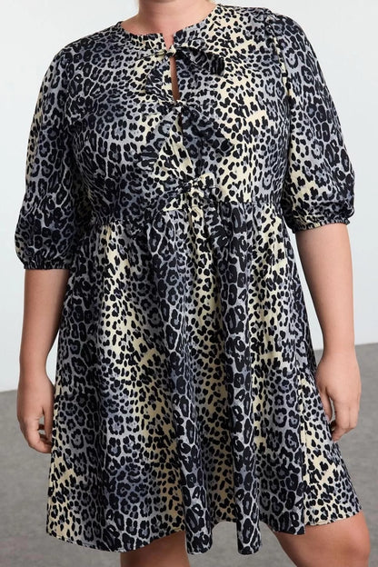 Women's Plus Size Mini Relaxed Bow 100% Cotton Leopard Patterned Woven Plus Size Dress