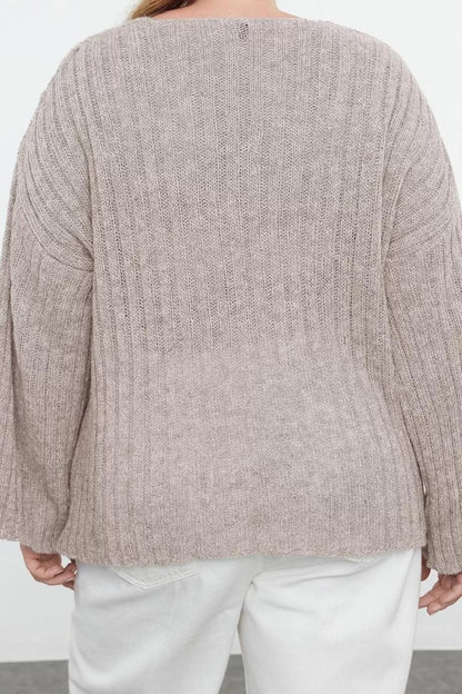 Women Fashion Stylish Plus Size V Neck Low Sleeve Regular Ribbed Knitwear Sweater