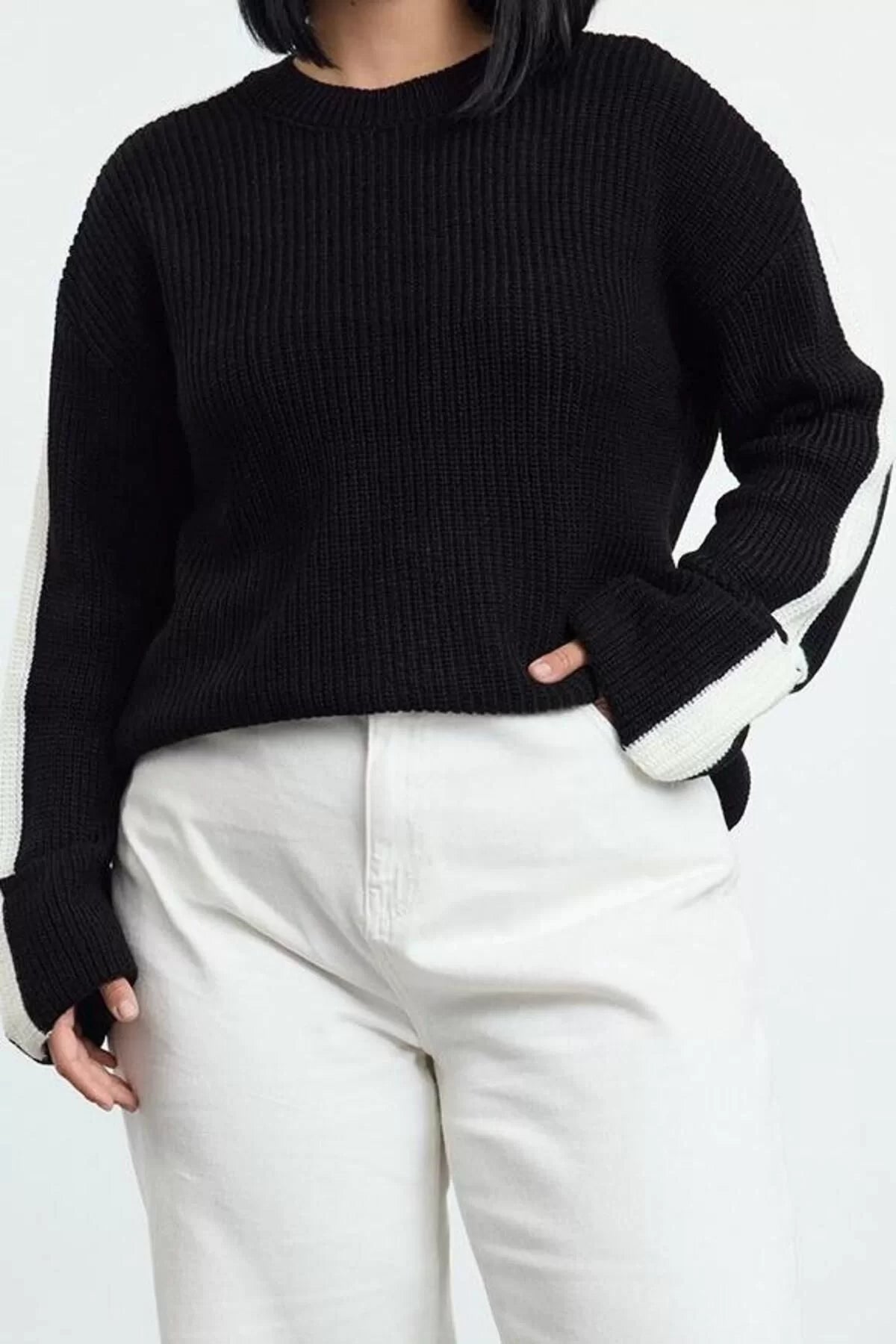 Women Fashion Stylish Plus Size Crew Neck Low Sleeve Regular Striped Folded Sleeve Knitwear Sweater