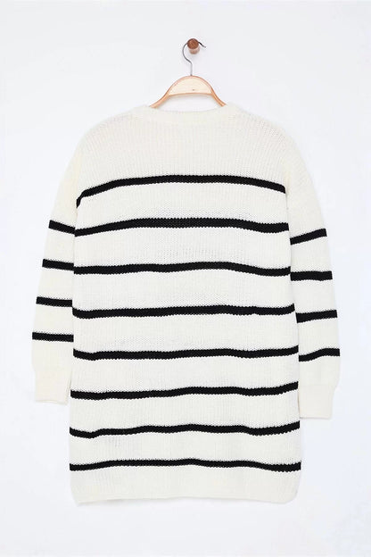 Women Fashion Stylish Plus Size Crew Neck Regular Sleeve Long Striped Slit Knitwear Sweater