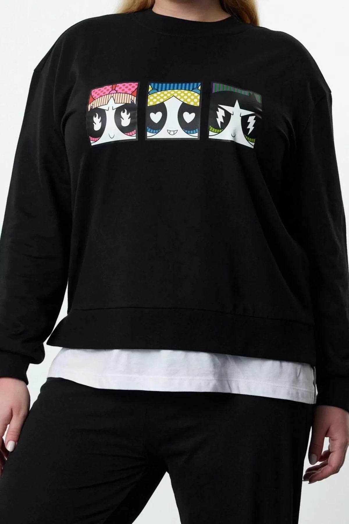 Women's Plus Size Crew Neck Standard Sleeve Powerpuff Girls Licensed Knitted Sweatshirt