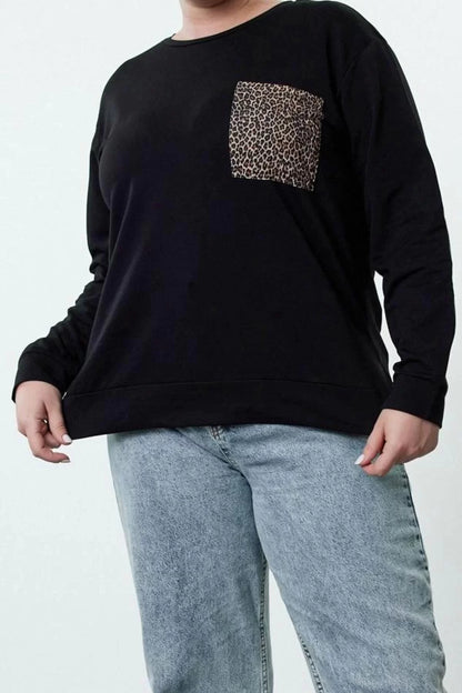 Women's Plus Size Crew Neck Standard Sleeve Leopard Pattern Pocket Print Detailed Fit Sweatshirt