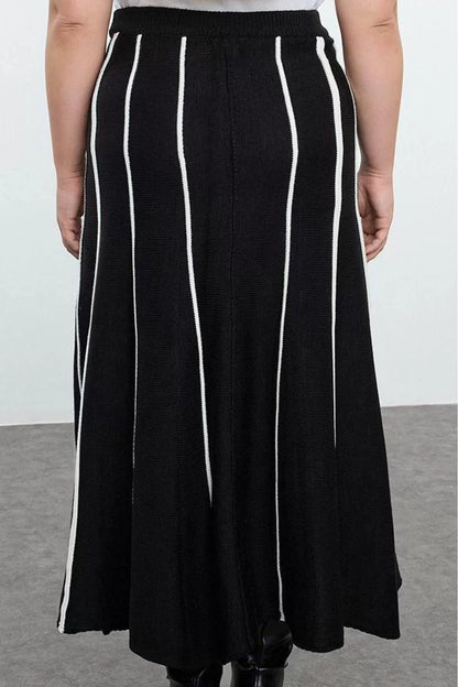 Women Fashion Style Maxi Unlined Knitwear Plus Size Striped Midi Length Knitwear Skirt