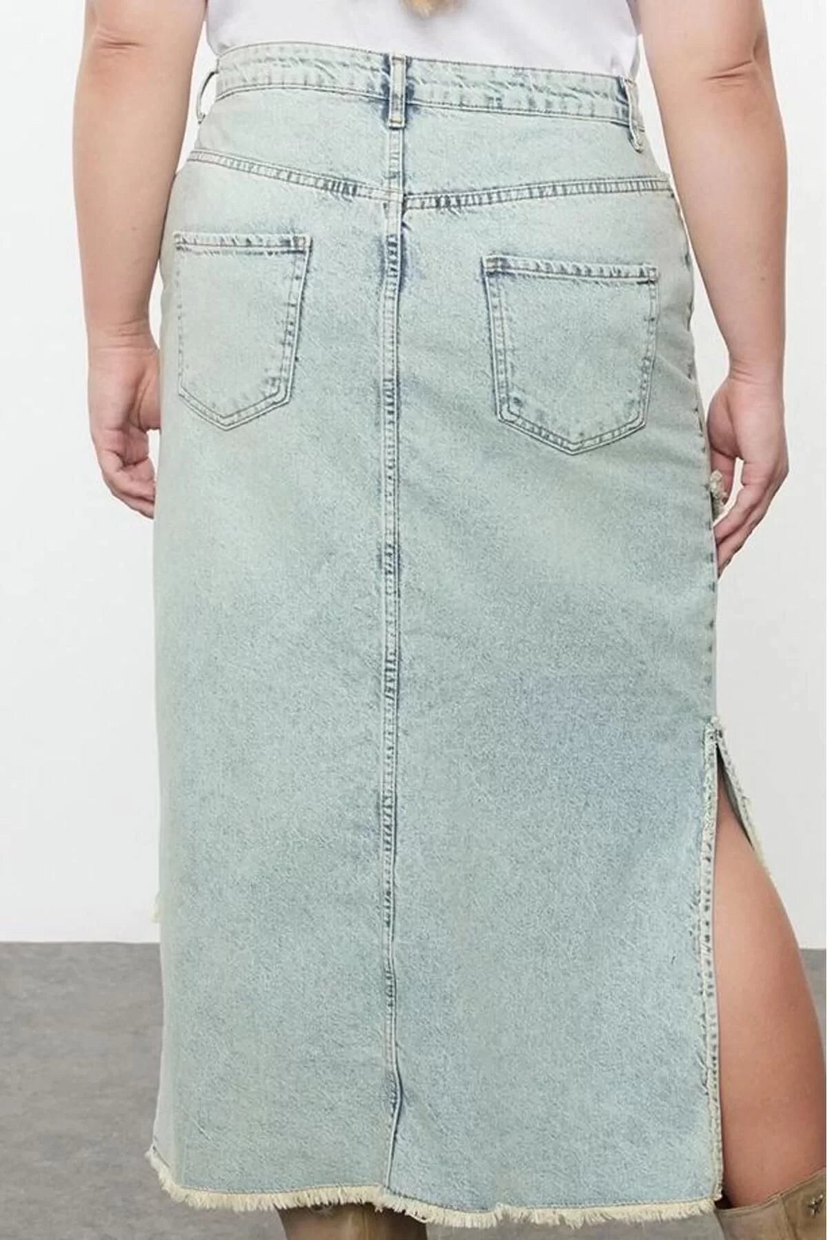 Women Fashion Style Maxi Unlined Denim Plus Size Slit Denim Skirt