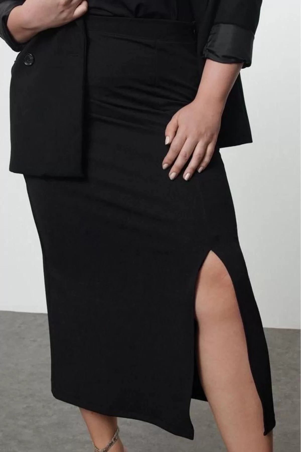 Women Fashion Style Maxi Unlined Knitted Plus Size Crepe Slit Detailed Maxi High Waist Elastic Knitted Skirt