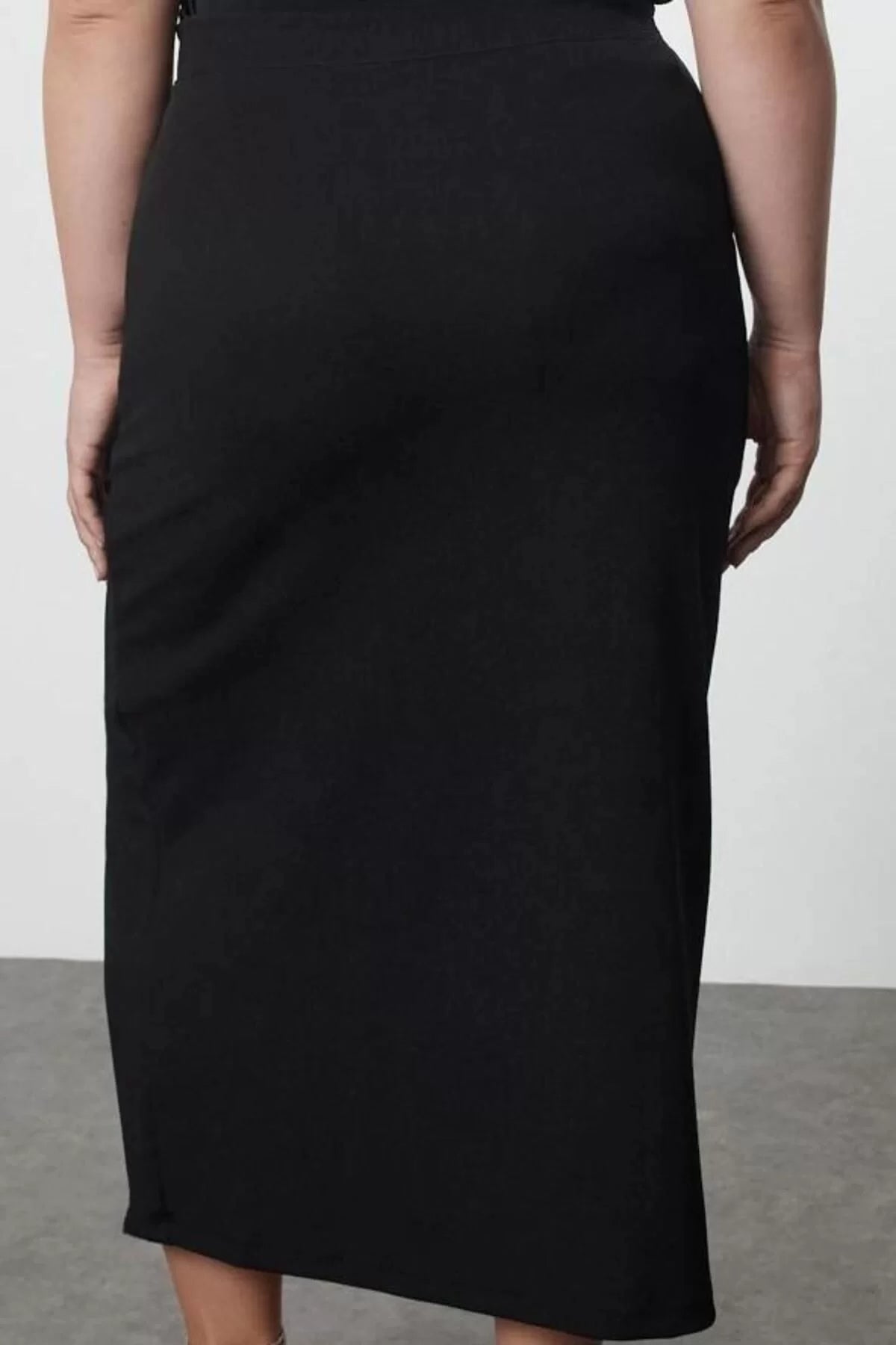 Women Fashion Style Maxi Unlined Knitted Plus Size Crepe Slit Detailed Maxi High Waist Elastic Knitted Skirt