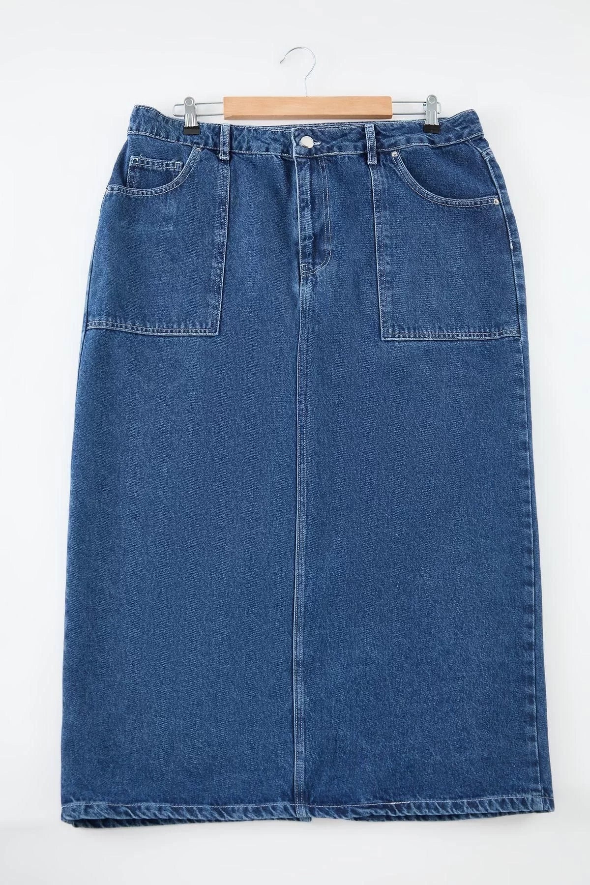 Women Fashion Style Midi Unlined Denim Plus Size More Sustainable Pocket Detailed Midi Denim Skirt