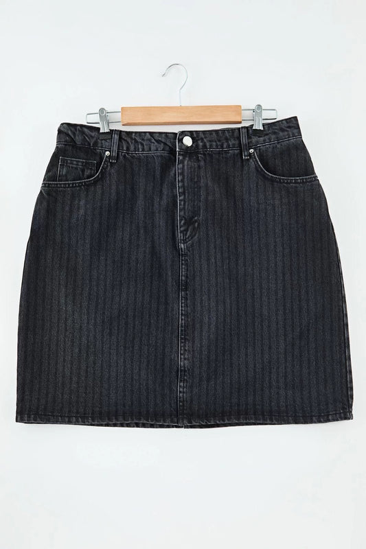 Women Fashion Style Mini Unlined Denim Plus Size More Sustainable Striped Mini Denim Skirt