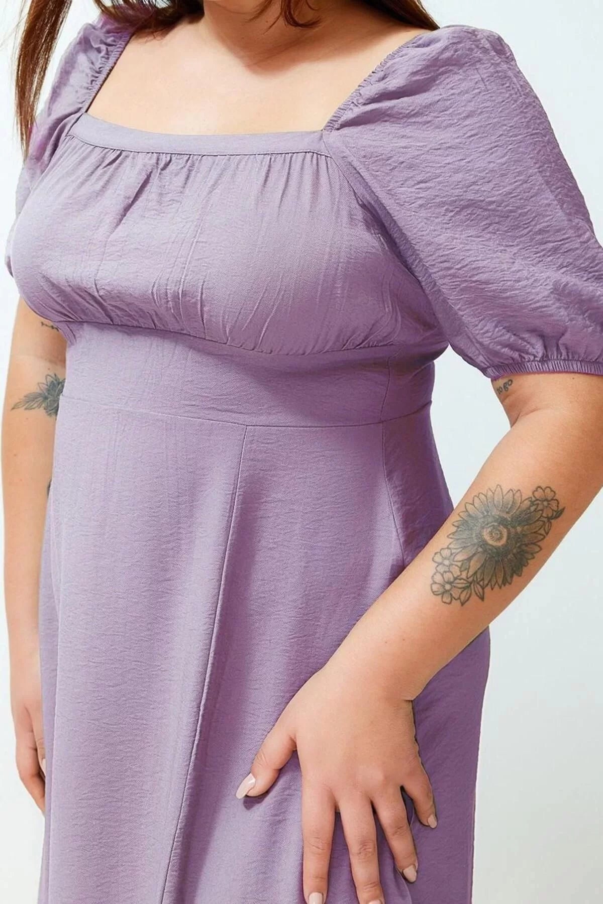 Women Fashion Stylish Plus Size Maxi Length Square Neck Relaxed Balloon Sleeve Woven Dress