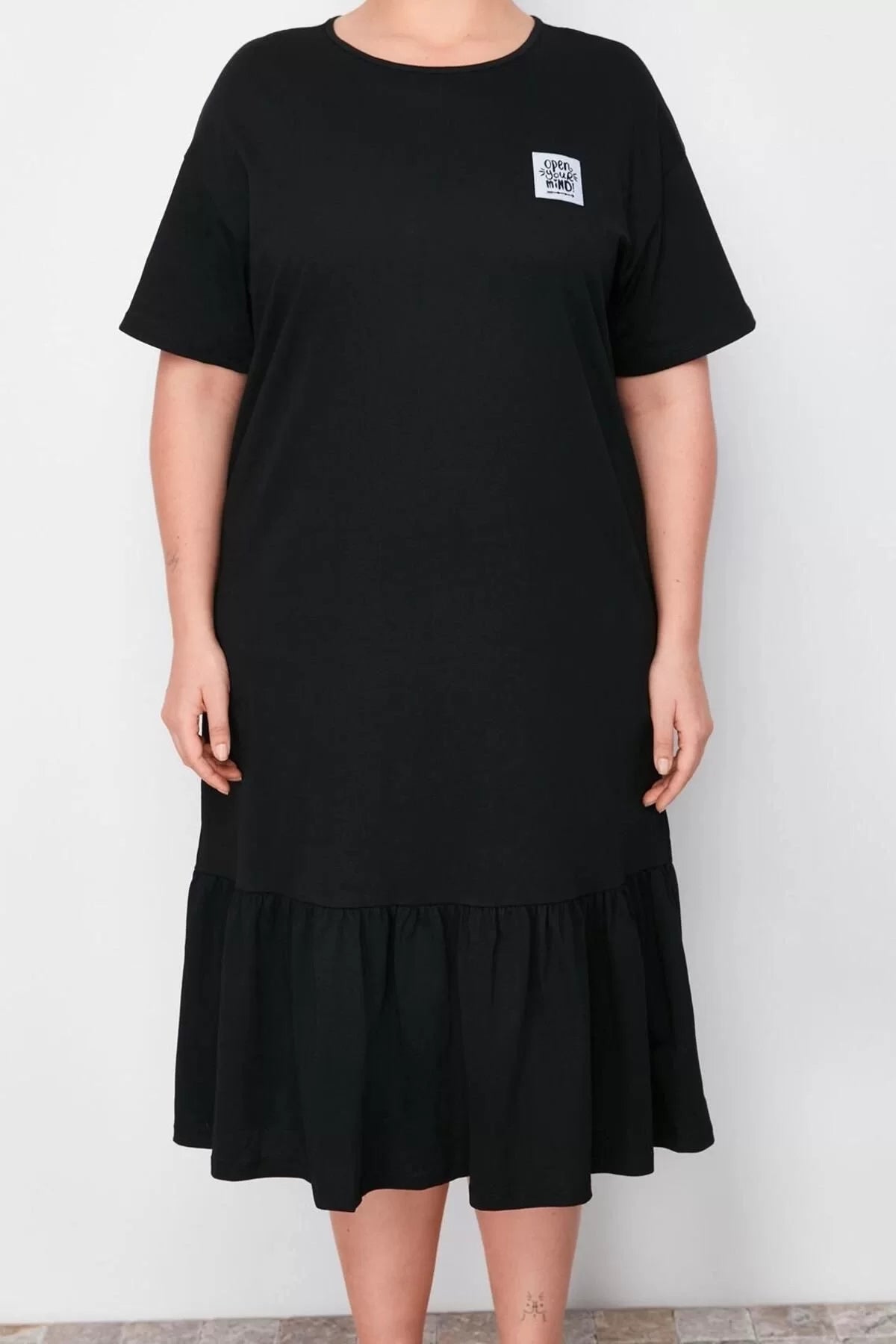 Women's Plus Size Midi Length Relaxed 100% Cotton Knitted T-shirt Dress with Gathering and Label Detail