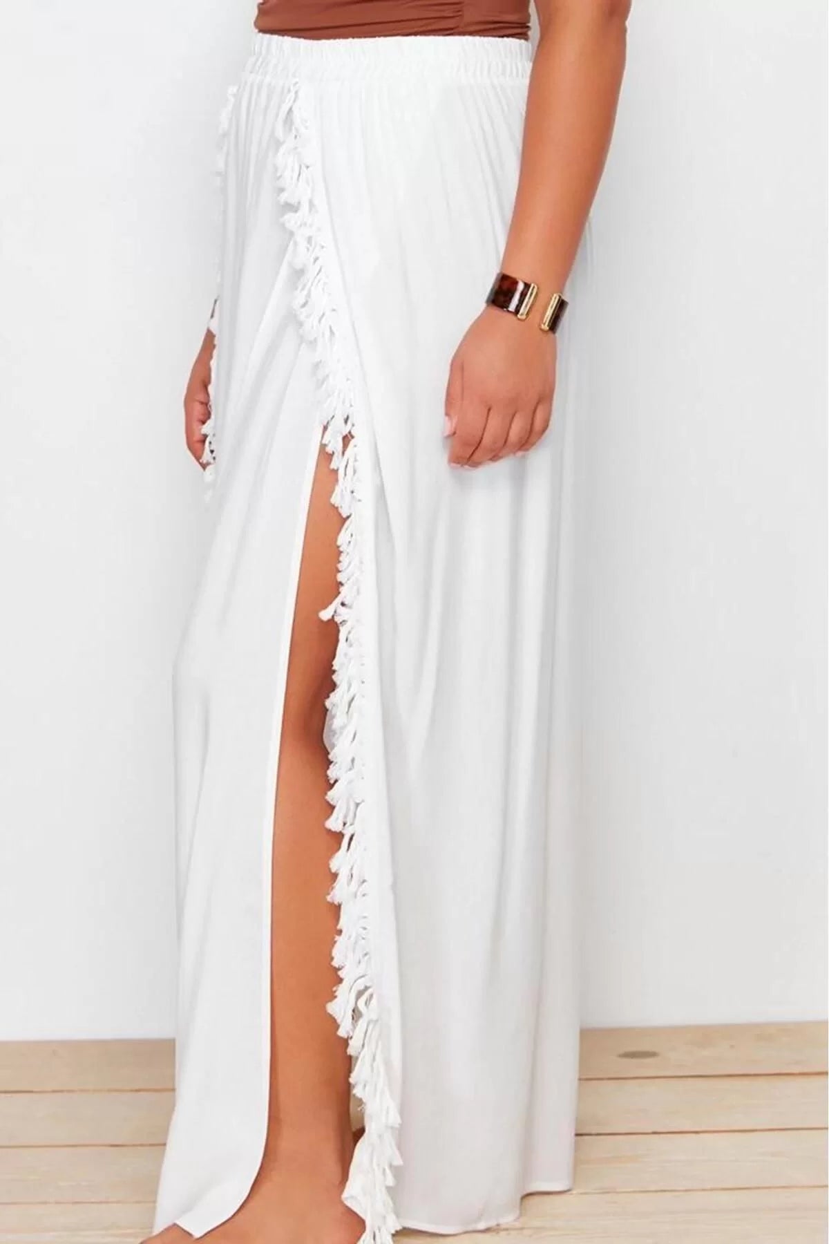 Women Fashion Style Maxi Unlined Woven Plus Size Woven Tassel Slit Detail Beach Wear Skirt