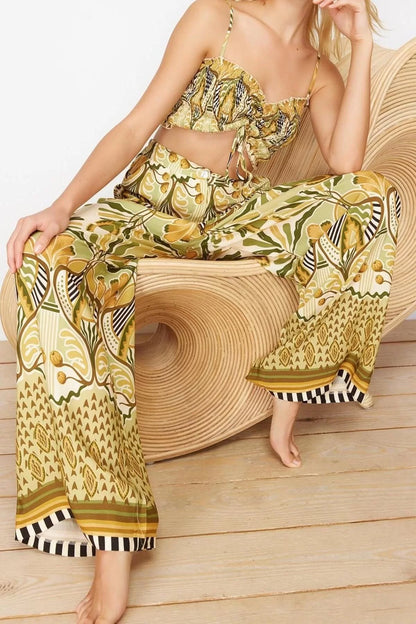 Women Fashion Stylish Regular Long Length Long Sleeve Ethnic Patterned Woven Ruffle Blouse Pants Set