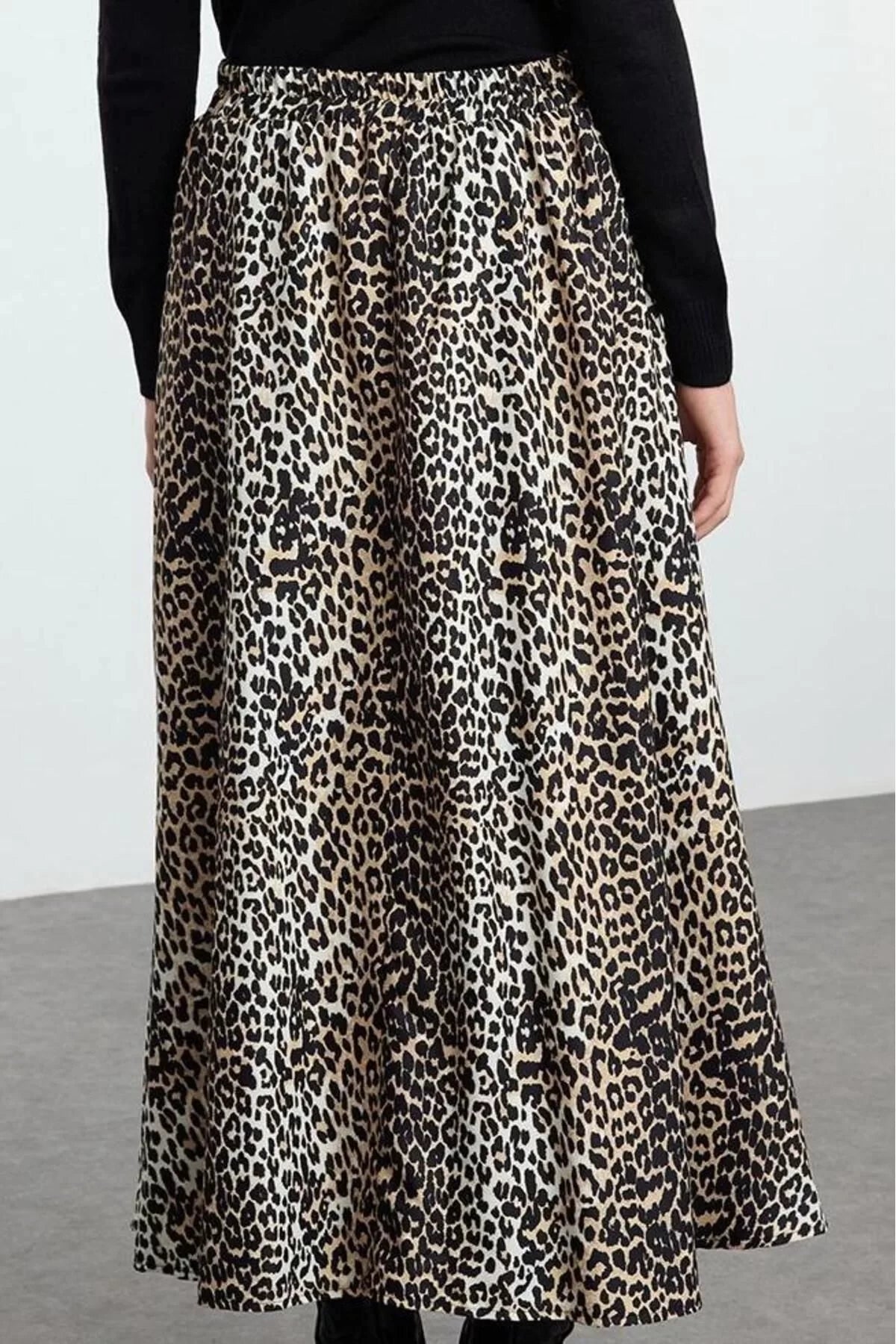 Women Fashion Style Maxi Lined Woven Hijab Leopard Patterned Woven Skirt