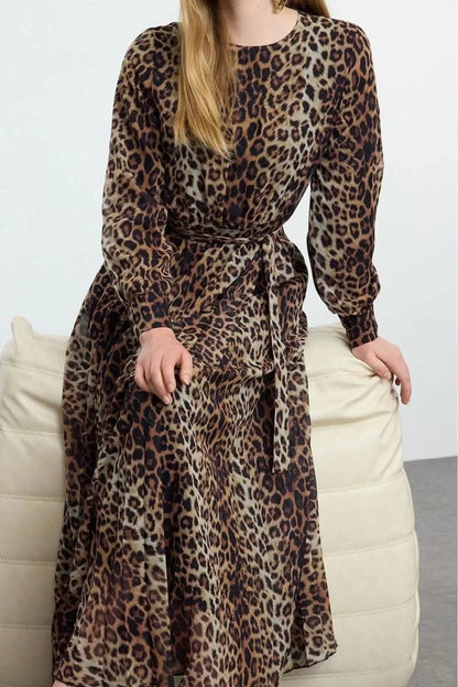 Women's Hijab Maxi Length Regular Leopard Patterned Belt Detailed Lined Pleated Chiffon Woven Dress