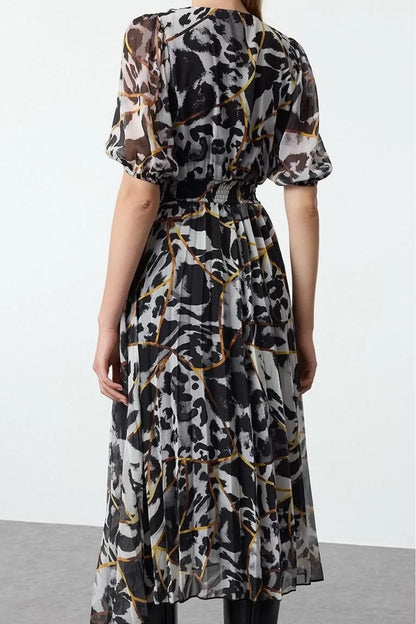 Women Fashion Stylish Midi Length Double Breasted Regular Animal Patterned Chiffon Woven Dress