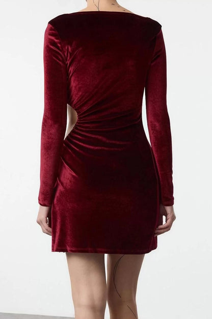 Women Fashion Stylish Mini Length Square Neck Fitted Cut Out Window Detail Velvet Knit Dress