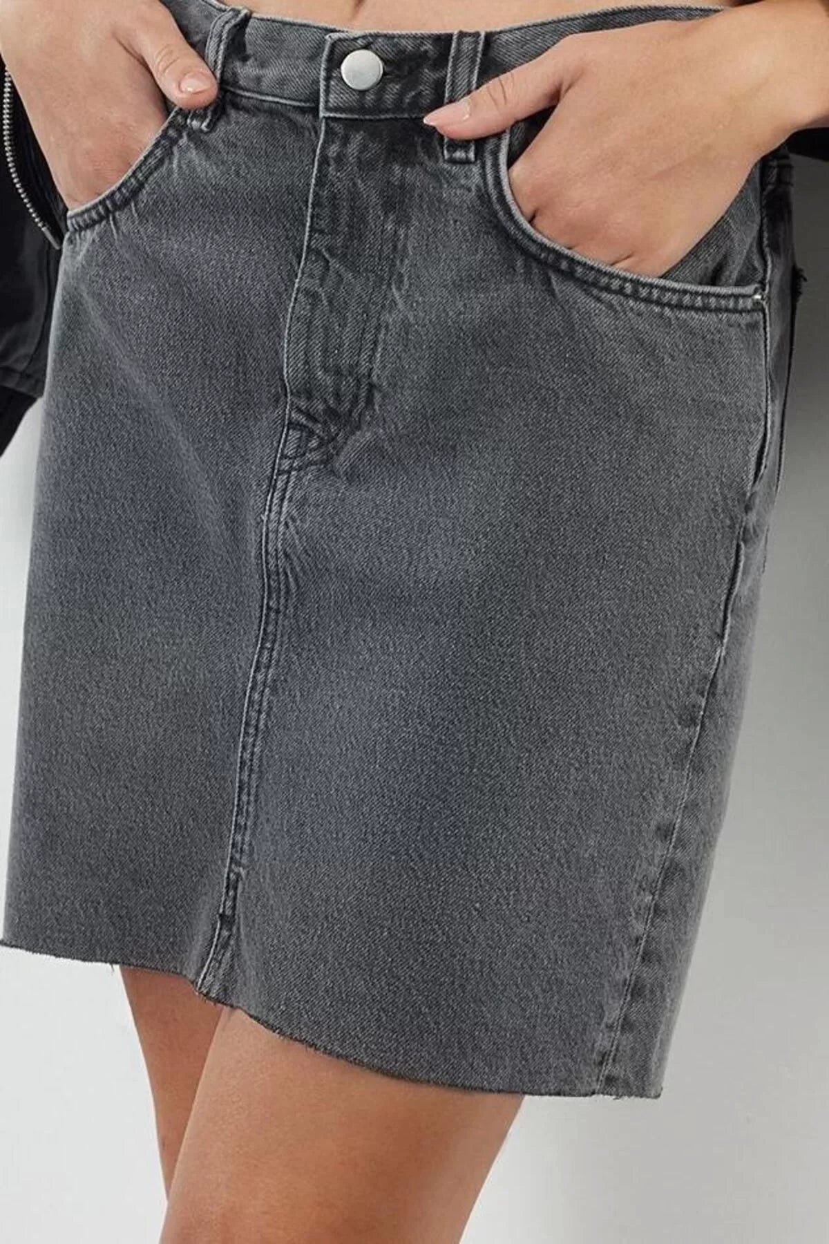 Women Fashion Style Standard Unlined Denim Mini Denim Skirt