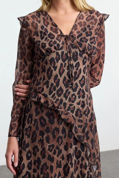 Women Fashion Stylish Midi Length V Neck Fitted Leopard Print Lined Chiffon Woven Dress