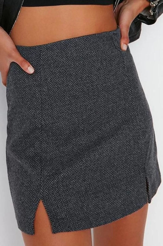 Women Fashion Style Mini Unlined Knitted Slit Detailed Mini Normal Waist Knitted Skirt