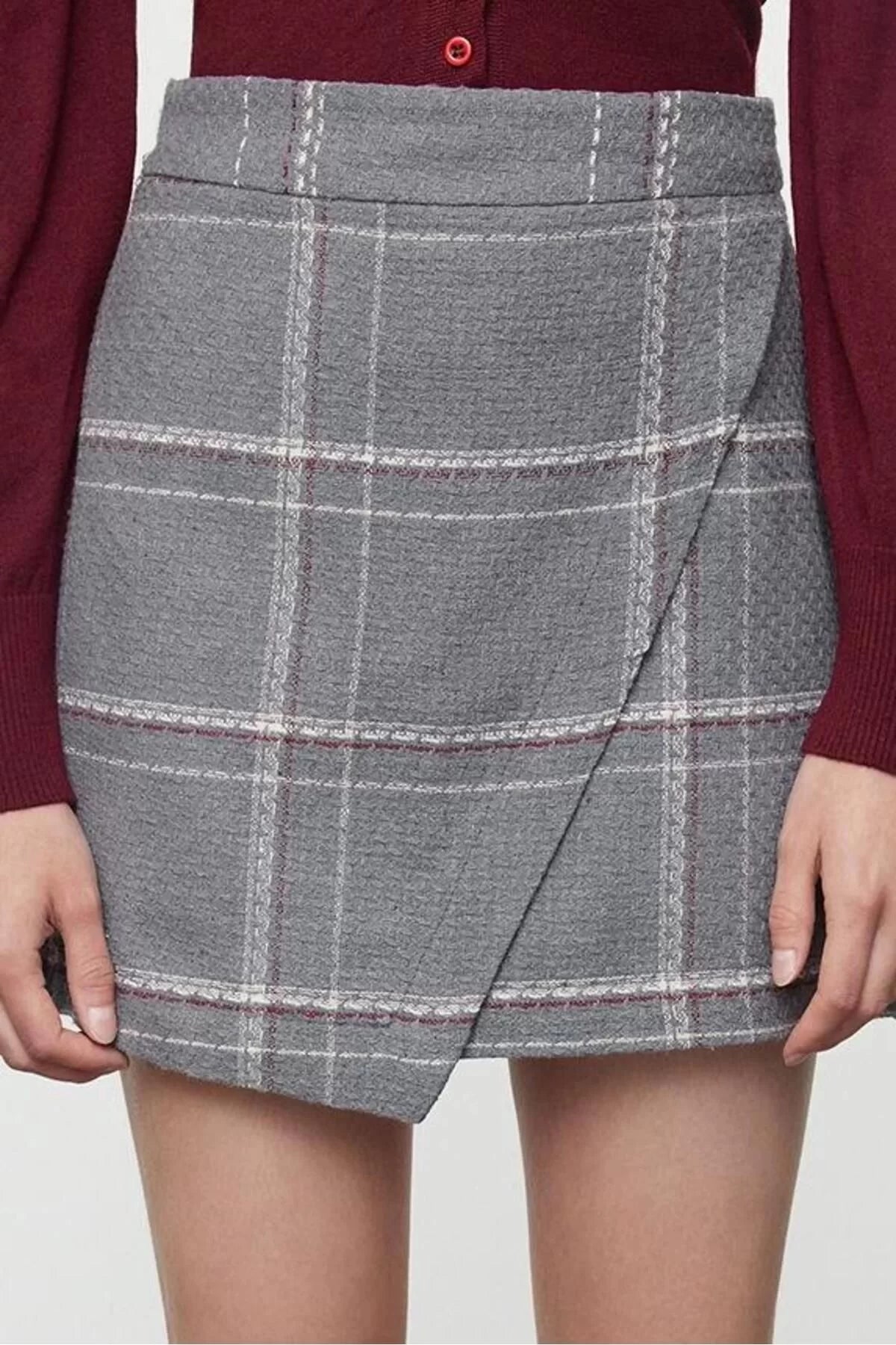 Women Fashion Style Mini Unlined Woven Double Breasted Plaid Skirt