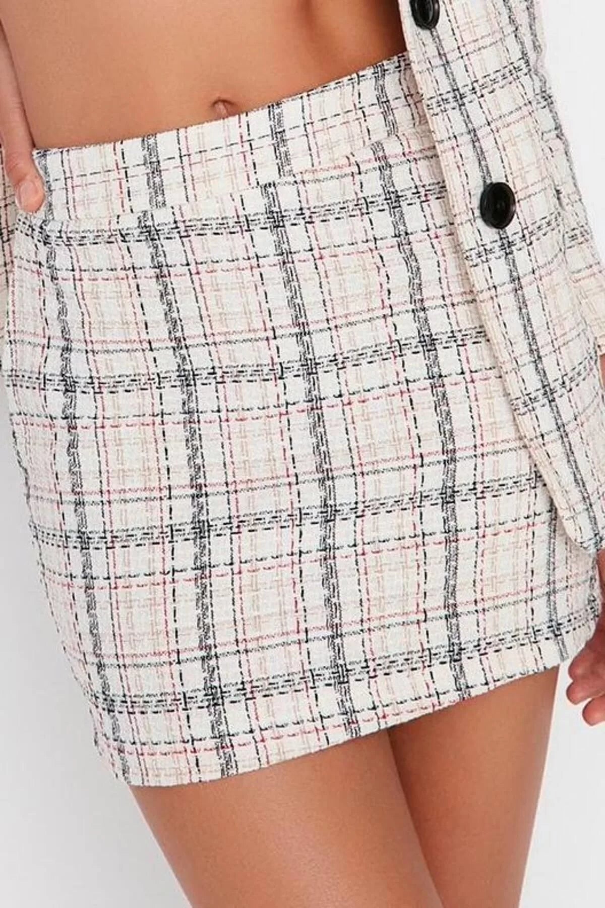 Women Fashion Style Mini Unlined Woven Plaid Patterned Tweed Fabric Mini Woven Skirt